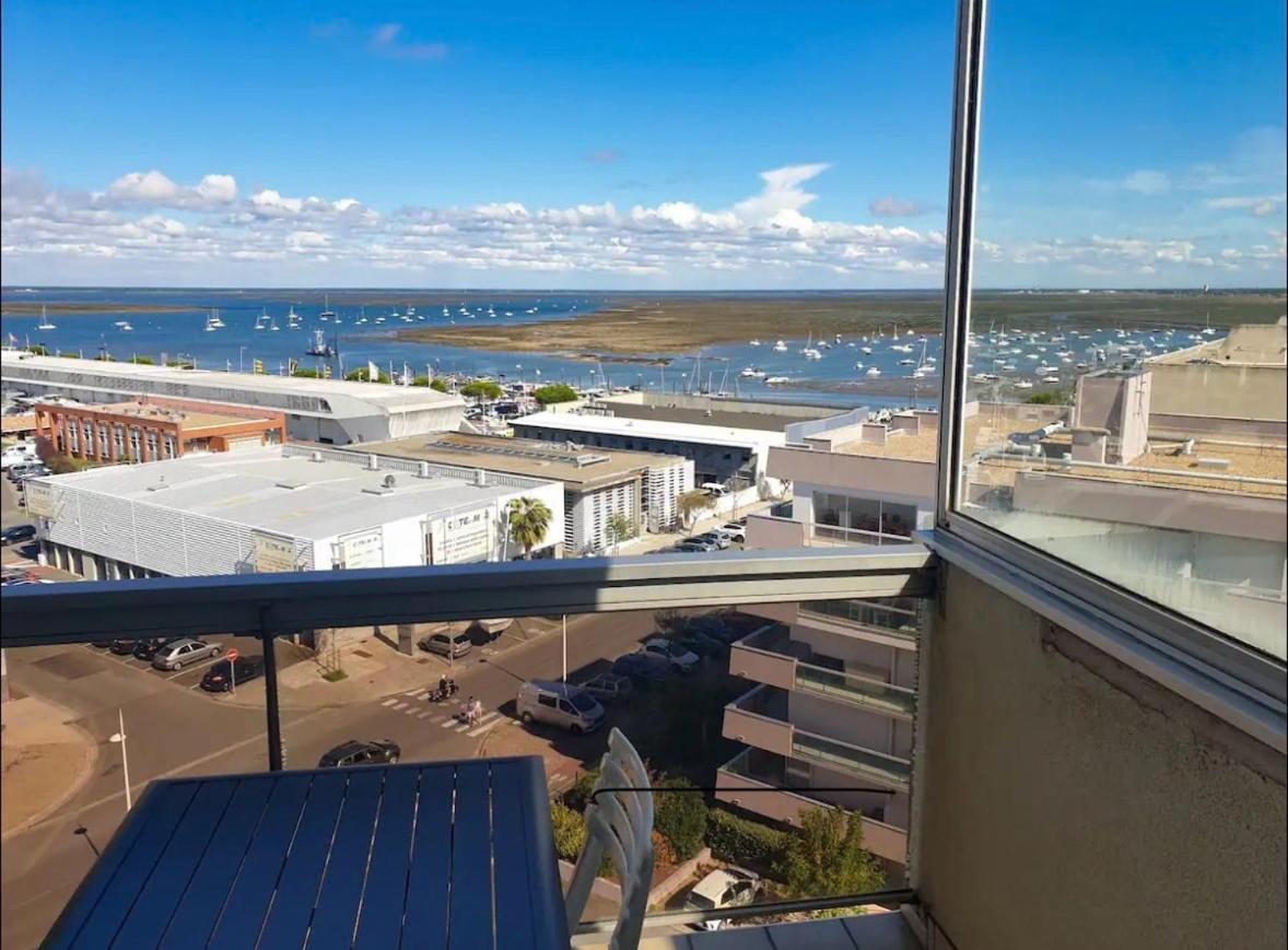 Vue Mer-port Apartment